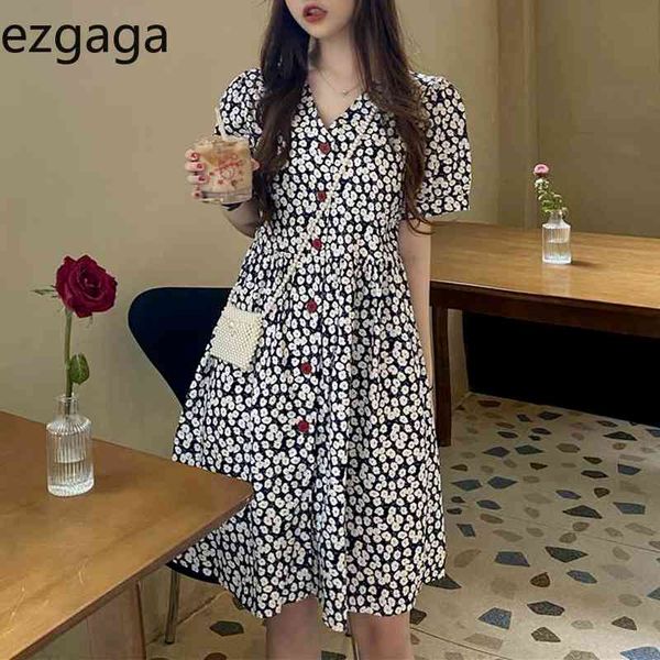 ezgaga vintage dress women short sleeve floral printed spring summer fashion v-neck button sweet girl elegant dress vestidos 210430, Black;gray
ezgaga vintage dress women short sleeve floral printed spring summer fashion v-neck button sweet girl elegant dress vestidos 210430, Black;gray