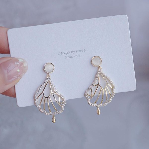 stud korean delicate hollow cat's eye earring luxurious bling pave zircon bridal wedding bijoux gift party jewel, Golden;silver
stud korean delicate hollow cat's eye earring luxurious bling pave zircon bridal wedding bijoux gift party jewel, Golden;silver