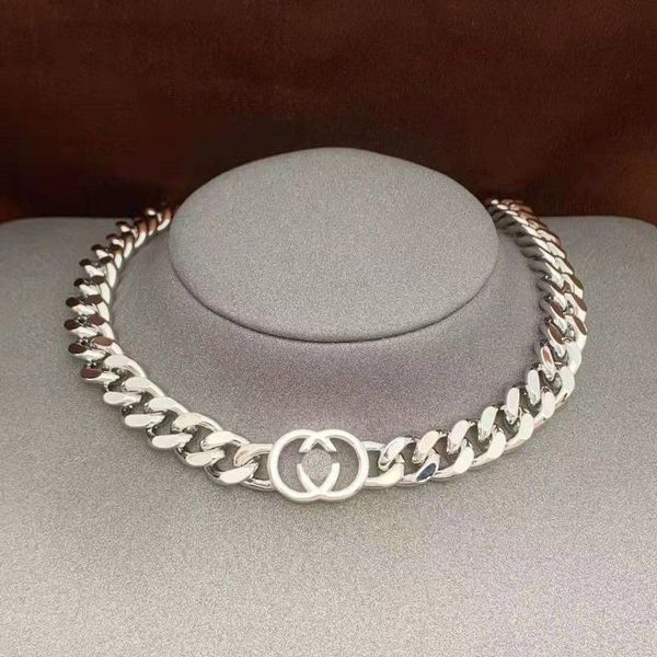 ladies fashion jewelry 2021 double twisted piece necklace brass fashion neck chain bracelet, Silver
ladies fashion jewelry 2021 double twisted piece necklace brass fashion neck chain bracelet, Silver