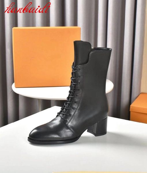 dress shoes autumn solid color short boots zipper design light luxury low-street style fashion casual, Black
dress shoes autumn solid color short boots zipper design light luxury low-street style fashion casual, Black