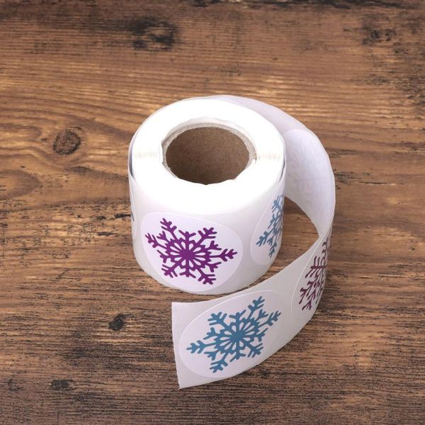 christmas decorations 250pcs in 1 roll snowflake sealing stickers self-adhesive round label party favor decals gifts supp
christmas decorations 250pcs in 1 roll snowflake sealing stickers self-adhesive round label party favor decals gifts supp