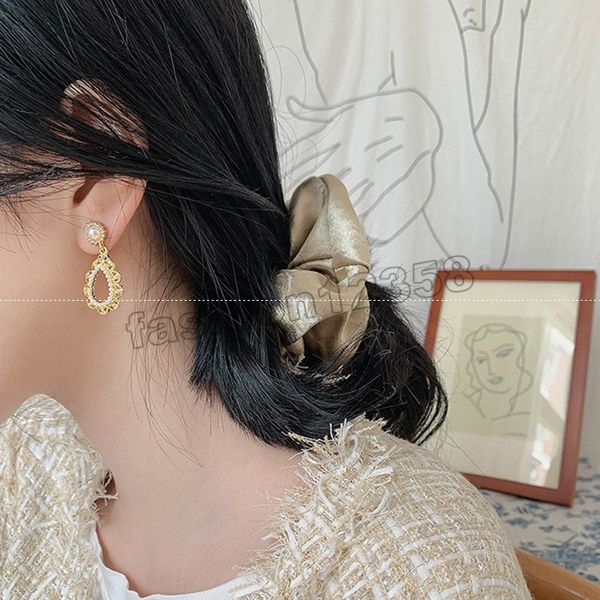 vintage baroque metal lace water drop pearl earrings for women bohemian flower dangle earrings female ear jewelry accessories, Silver
vintage baroque metal lace water drop pearl earrings for women bohemian flower dangle earrings female ear jewelry accessories, Silver