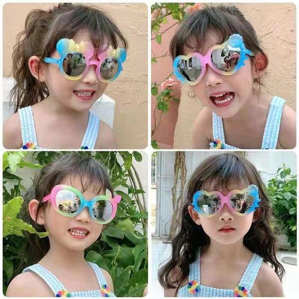 sunglasses children's colorful kids fashion girls cute cartoon anti-ultraviolet polarized glasses, White;black
sunglasses children's colorful kids fashion girls cute cartoon anti-ultraviolet polarized glasses, White;black