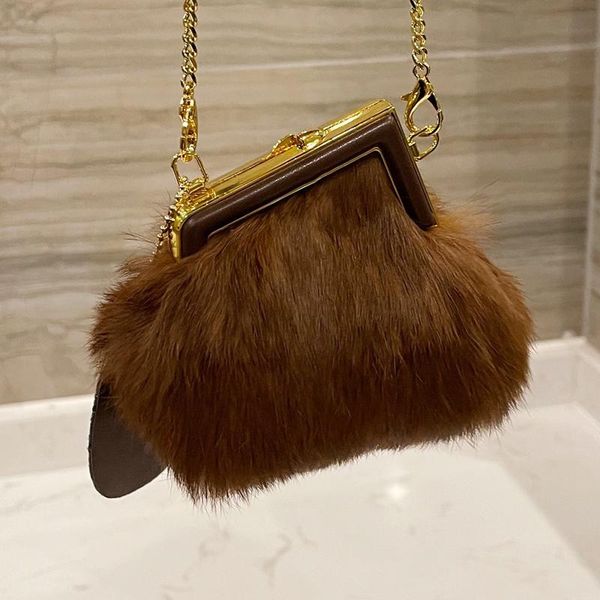 luxury designer women evening bags fashion roma fur plush shoulder handbags purse mini kiss lock clip clutch handbag classic furs designers
luxury designer women evening bags fashion roma fur plush shoulder handbags purse mini kiss lock clip clutch handbag classic furs designers