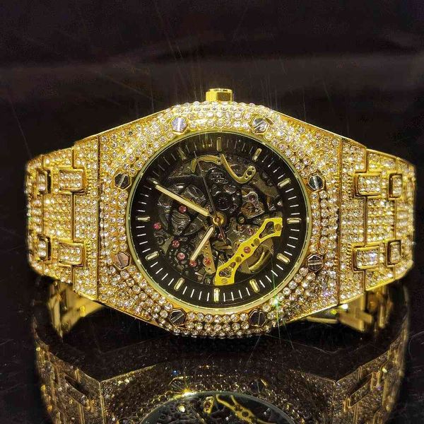 missfox hollow moving man watches mechanical gold full diamond hiphop clock masculino brand luxury business wristwacth men, Slivery;brown
missfox hollow moving man watches mechanical gold full diamond hiphop clock masculino brand luxury business wristwacth men, Slivery;brown