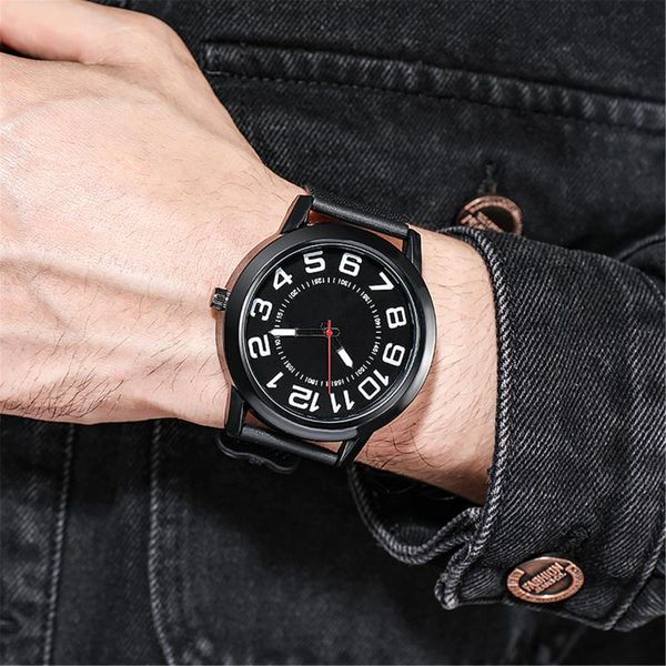 wristwatches stainless steel 2021 fashion quartz watches, casual men's business sports series, Slivery;brown
wristwatches stainless steel 2021 fashion quartz watches, casual men's business sports series, Slivery;brown