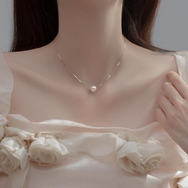 single small pearl pendant necklace girl french retro high-level sense of simple clavicle chain temperament fresh jewelry chains, Silver
single small pearl pendant necklace girl french retro high-level sense of simple clavicle chain temperament fresh jewelry chains, Silver
