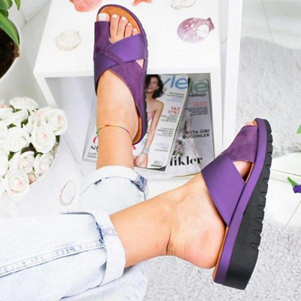 summer women shoes soft genuine leather sandals female flat casual beach buckle slippers, Black
summer women shoes soft genuine leather sandals female flat casual beach buckle slippers, Black