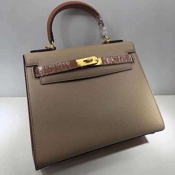 new leather women's bag, cowhide bag, messenger bag and in spring and summer bagszly
new leather women's bag, cowhide bag, messenger bag and in spring and summer bagszly