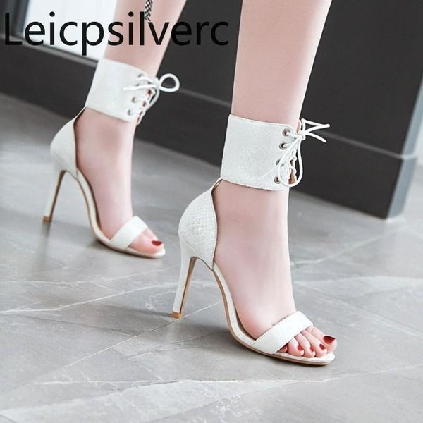 summer style cross strap open toe rome women's shoes fine heel high fashion sandals black plus size 32-46
summer style cross strap open toe rome women's shoes fine heel high fashion sandals black plus size 32-46