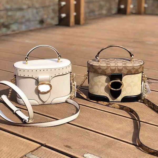 women luxurys designers bags 2021 crossbody bag handbag purse trail box package comer with make-up zhouzhoubao123 designer handbags purse wa
women luxurys designers bags 2021 crossbody bag handbag purse trail box package comer with make-up zhouzhoubao123 designer handbags purse wa