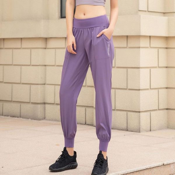 yoga outfits autumn loose and thin sports trousers women's fitness leggings running harem pants, White;red
yoga outfits autumn loose and thin sports trousers women's fitness leggings running harem pants, White;red