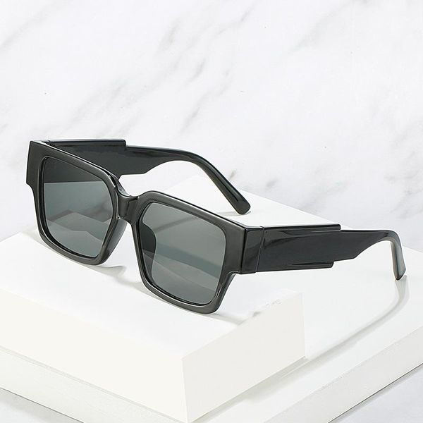 outdoor eyewear fashion retro box sunglasses women personality level mirror foot men street driving glasses uv400
outdoor eyewear fashion retro box sunglasses women personality level mirror foot men street driving glasses uv400