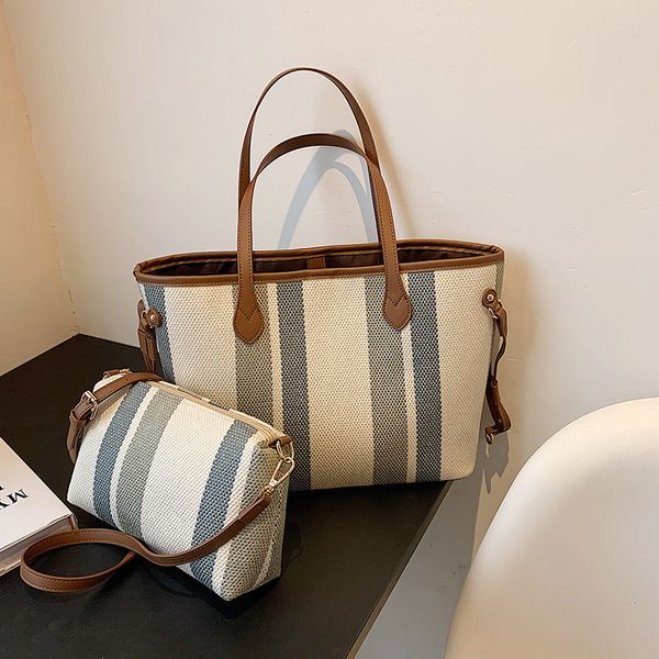 factory direct sale 75% off large capacity women's 2021 new one shoulder armpit leisure ins portable tote bags
factory direct sale 75% off large capacity women's 2021 new one shoulder armpit leisure ins portable tote bags