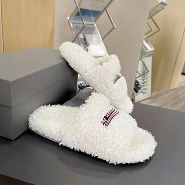 ladies paris new woolen sheepskin winter slipper fur one piece lamb wool warm and comfortable wear resistant rubber flat slippers slide with, Black
ladies paris new woolen sheepskin winter slipper fur one piece lamb wool warm and comfortable wear resistant rubber flat slippers slide with, Black