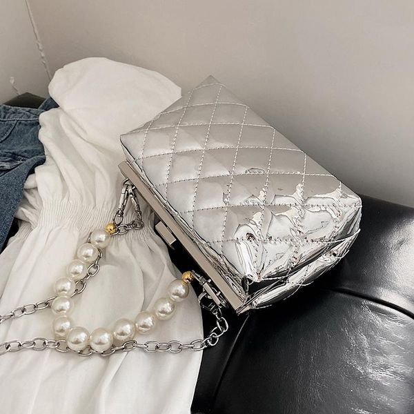 evening bags niche design bag women all-match 2021 fashion rhombus chain messenger shiny handbag square shoulder width: 22cm
evening bags niche design bag women all-match 2021 fashion rhombus chain messenger shiny handbag square shoulder width: 22cm