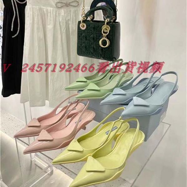 2021 sandals 20 21 new low-heeled triangle pointed high-heeled women's shoes pink cat heel shoes p home leather yw mfxz, Black
2021 sandals 20 21 new low-heeled triangle pointed high-heeled women's shoes pink cat heel shoes p home leather yw mfxz, Black