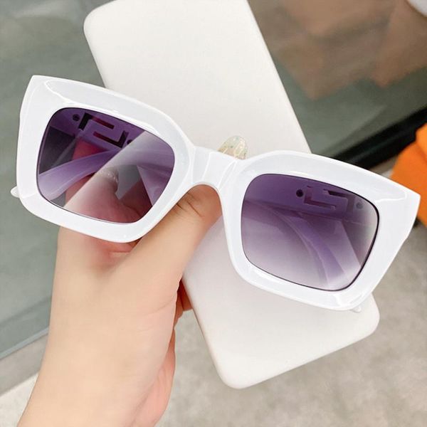 sunglasses 2021 vintage small square for women fashion trend black glasses elegant retro one peice men shade, White;black
sunglasses 2021 vintage small square for women fashion trend black glasses elegant retro one peice men shade, White;black