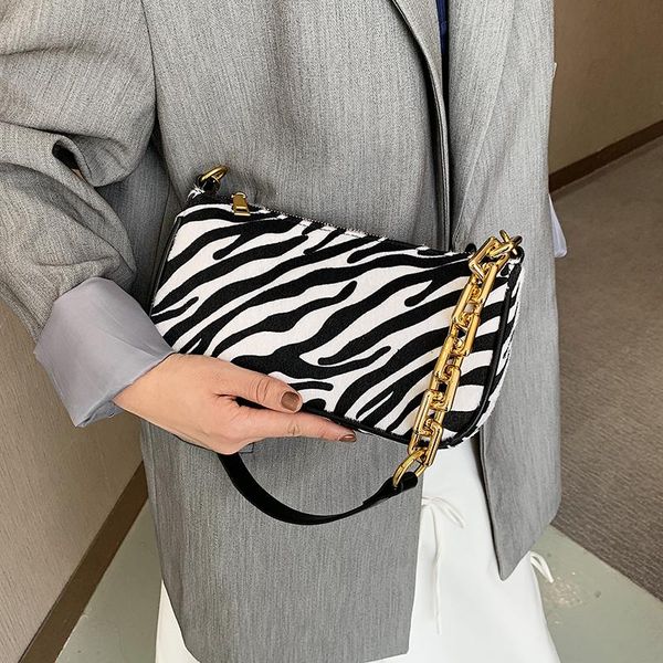 shoulder bag casual durable cross-body bags woman's temperament handbag fashion collision color versatile large capacity
shoulder bag casual durable cross-body bags woman's temperament handbag fashion collision color versatile large capacity