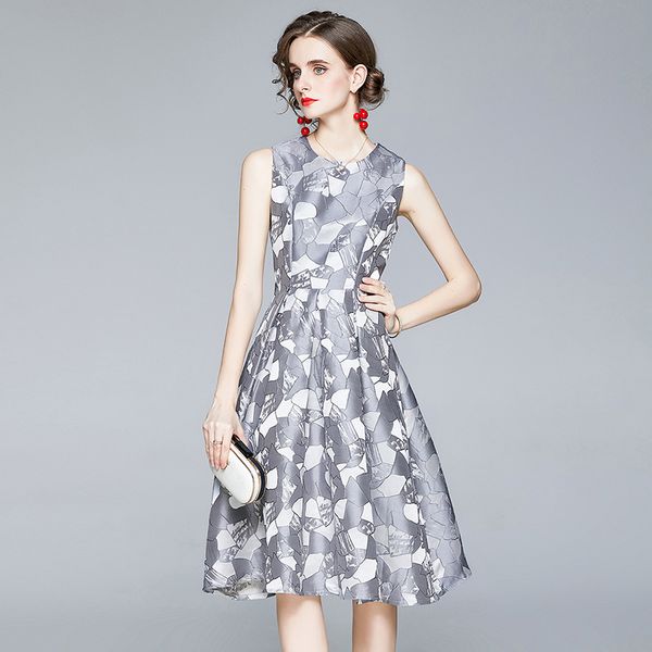 2xl spring women elegant vintage jacquard dress slim a-line vestidos sleeveless tank dress plus size cocktail party robe 210525, Black;gray
2xl spring women elegant vintage jacquard dress slim a-line vestidos sleeveless tank dress plus size cocktail party robe 210525, Black;gray