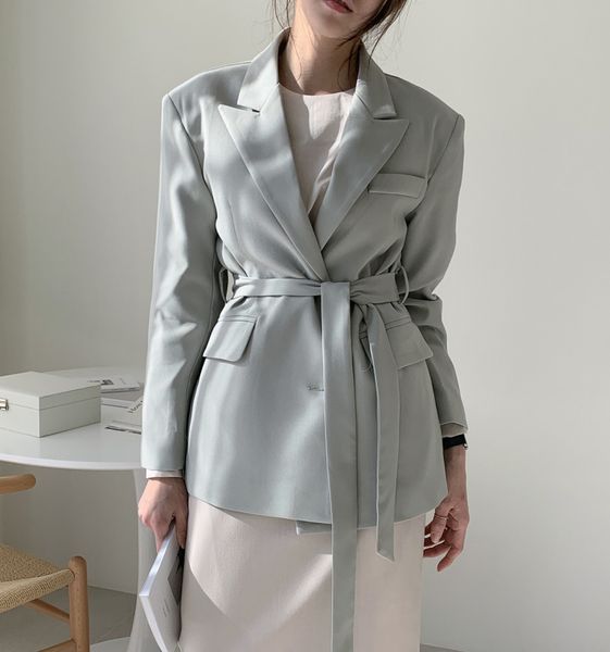 autumn solid blazers women korean work wear formal blazer loose elegant ol suit collar jacket female with belt 210421, White;black
autumn solid blazers women korean work wear formal blazer loose elegant ol suit collar jacket female with belt 210421, White;black