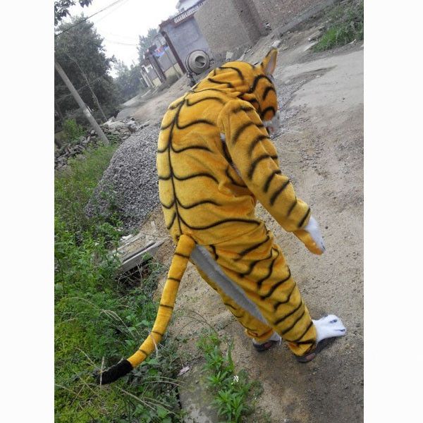 mascot costumes tiger mascot costume cartoon apparel fancy dress halloween mascot for halloween party performance drama wear su, Black;red
mascot costumes tiger mascot costume cartoon apparel fancy dress halloween mascot for halloween party performance drama wear su, Black;red