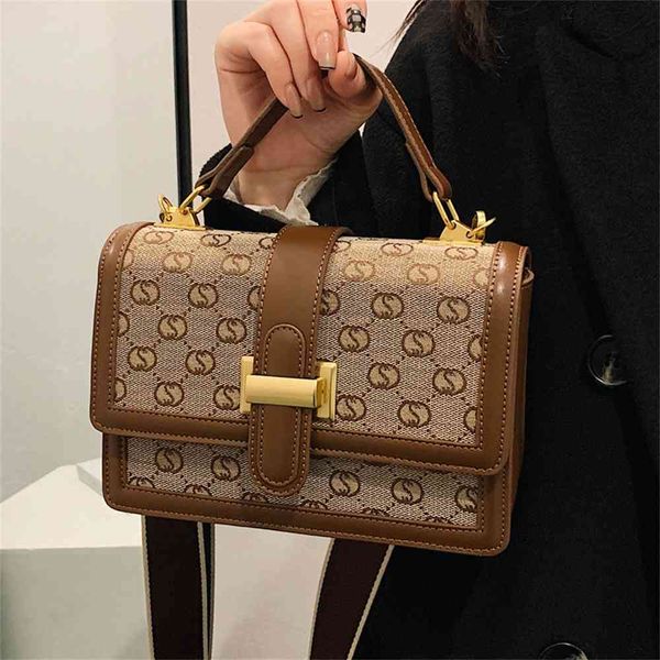 80% off outlet store french minority bag female autumn and winter new red one shoulder small square style messenger factory online sale, Black;red
80% off outlet store french minority bag female autumn and winter new red one shoulder small square style messenger factory online sale, Black;red