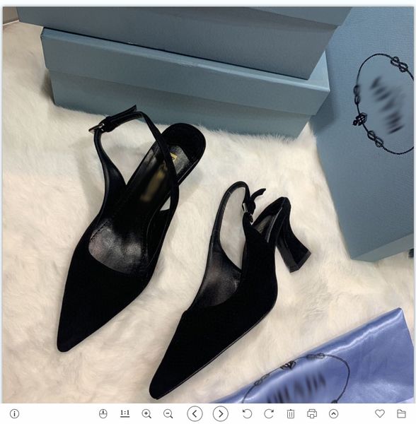 2021 good quality fashion women luxurys designers shoes designer sandals womens luxury high heels sandal dress shoess with box size 35-41 -g, Black
2021 good quality fashion women luxurys designers shoes designer sandals womens luxury high heels sandal dress shoess with box size 35-41 -g, Black