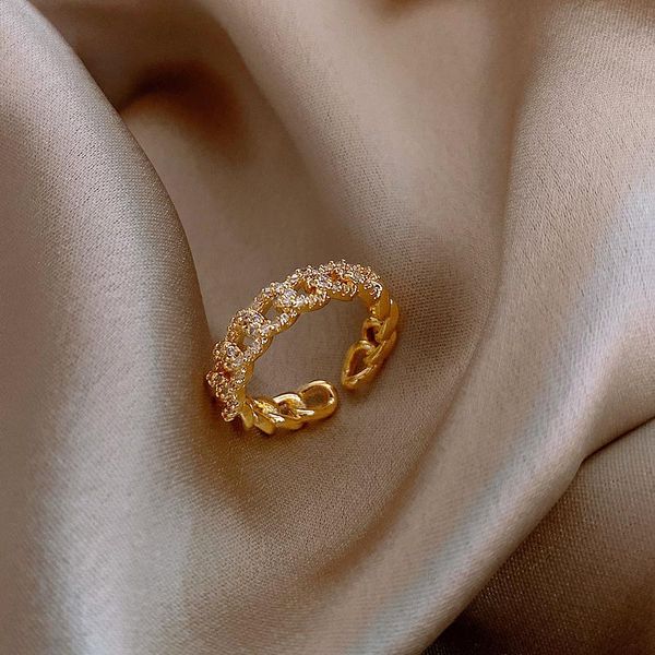 cluster rings korean selling fashion jewelry exquisite copper inlaid zircon ring twisted hollow geometric women's opening adjustable, Golden;silver
cluster rings korean selling fashion jewelry exquisite copper inlaid zircon ring twisted hollow geometric women's opening adjustable, Golden;silver