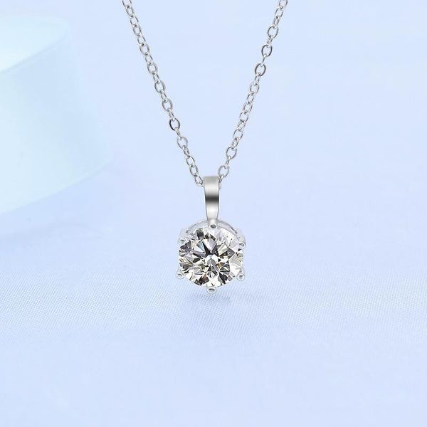 pendant necklaces silver color cz six claw crystal clavicle chain fashion women cubic zirconia necklace charm lady party jewelry
pendant necklaces silver color cz six claw crystal clavicle chain fashion women cubic zirconia necklace charm lady party jewelry