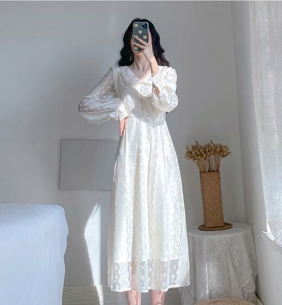 elegant autumn runway women vintage white lace hollow out dress female v-neck long sleeve office party long dresses vestidos 210514, Black;gray
elegant autumn runway women vintage white lace hollow out dress female v-neck long sleeve office party long dresses vestidos 210514, Black;gray