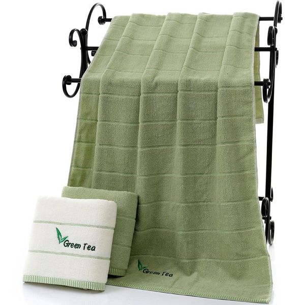 towel pure cotton embroidered gift bath does not lose hair and color, with chest wrap
towel pure cotton embroidered gift bath does not lose hair and color, with chest wrap