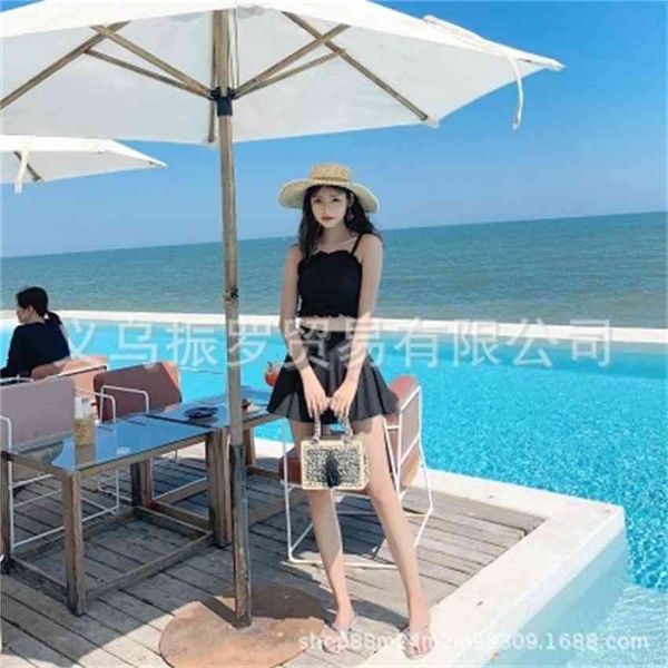 factory028z 7 national fashion and new thin women's swimsuits, White;black 
factory028z 7 national fashion and new thin women's swimsuits, White;black