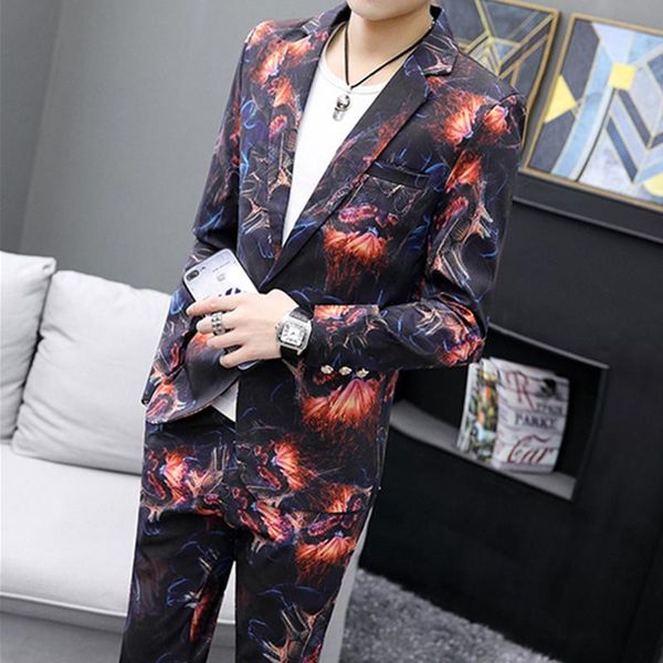 men's suits & blazers 2 pcs set jacket pants / 2021 arrival business men casual flower printed coat trousers, White;black
men's suits & blazers 2 pcs set jacket pants / 2021 arrival business men casual flower printed coat trousers, White;black