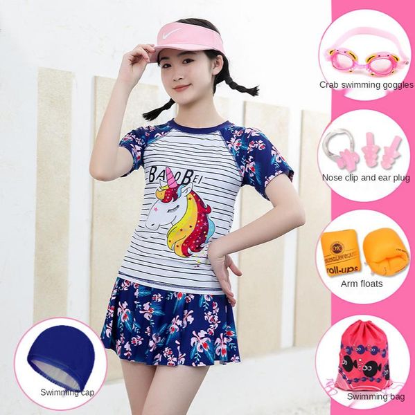 one-piece suits 2021 swimsuit children's women's skirt-style short-sleeved sunscreen middle and university students sweet girl swi
one-piece suits 2021 swimsuit children's women's skirt-style short-sleeved sunscreen middle and university students sweet girl swi