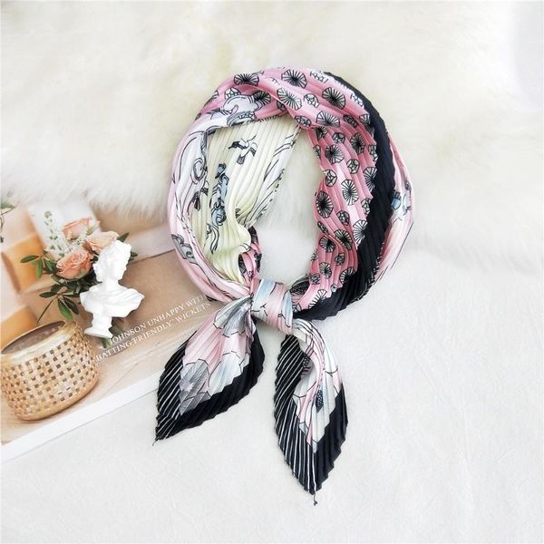 scarves 2021 pleated square satin silk scarf women sweet floral printed wrap handkerchief head bandana luxury band, Blue;gray
scarves 2021 pleated square satin silk scarf women sweet floral printed wrap handkerchief head bandana luxury band, Blue;gray