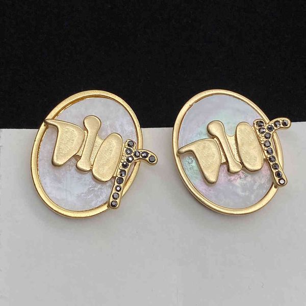 design jewelry and fritillaria earrings floodlight fashion net red street pgraphy of the same generous temperament, girls' versatile wo, Golden
design jewelry and fritillaria earrings floodlight fashion net red street pgraphy of the same generous temperament, girls' versatile wo, Golden