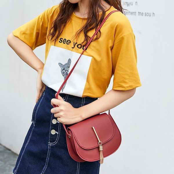 evening bags fashion tassel women crossbody bag pu leather small flap messenger for ladies sling mobile phone wallet handbags bolsa
evening bags fashion tassel women crossbody bag pu leather small flap messenger for ladies sling mobile phone wallet handbags bolsa