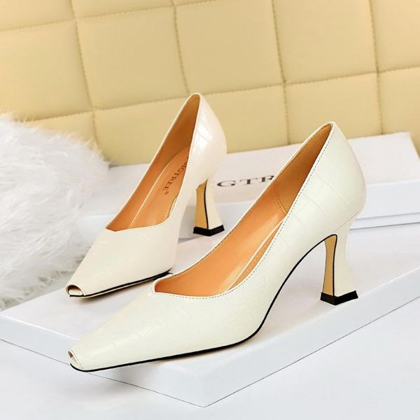 dress shoes european and american fashion thick heel high shallow mouth small square head fish stone pattern single sh, Black
dress shoes european and american fashion thick heel high shallow mouth small square head fish stone pattern single sh, Black