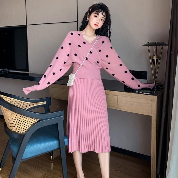 two piece dress knit women's suit 2021 winter korean v-neck dot bat sleeve pullover loose sweater + pleated mid skirt 2pcs set, White
two piece dress knit women's suit 2021 winter korean v-neck dot bat sleeve pullover loose sweater + pleated mid skirt 2pcs set, White
