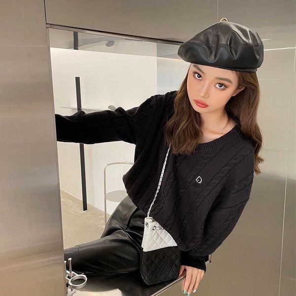 d family's products in autumn and winter 21 women's aging, foreign style, twist vertical texture, v-neck pullover, long sleeve kni, Black
d family's products in autumn and winter 21 women's aging, foreign style, twist vertical texture, v-neck pullover, long sleeve kni, Black