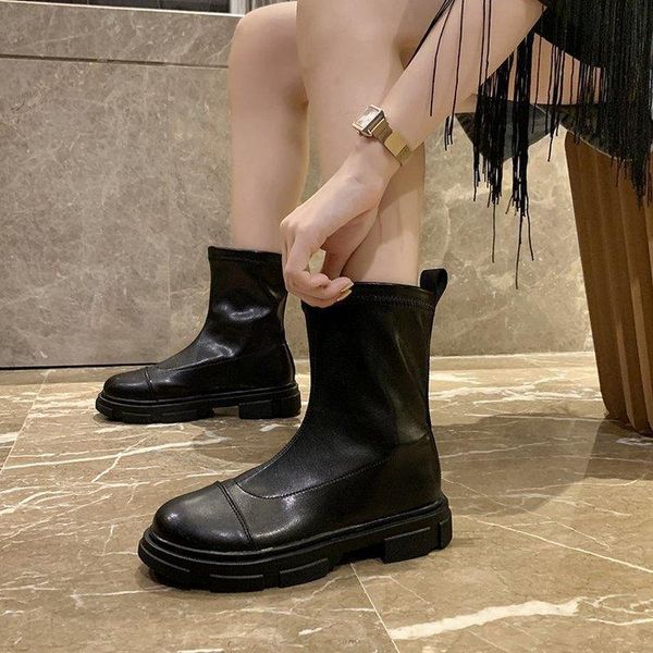 boots women's shoes round toe flat comfortable short black women casual fashion cool botas de mujer
boots women's shoes round toe flat comfortable short black women casual fashion cool botas de mujer