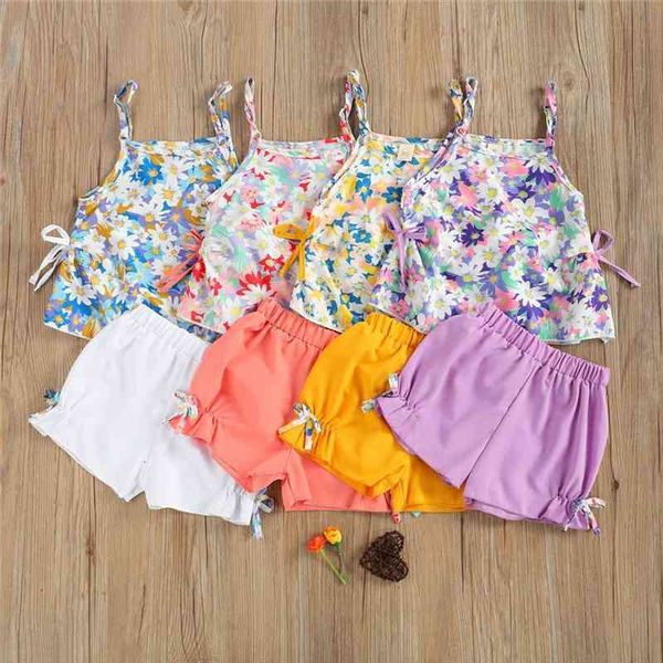 summer girls clothing set flower print sleeveless sling and shorts two-piece suit for vacation birthday party, White
summer girls clothing set flower print sleeveless sling and shorts two-piece suit for vacation birthday party, White
