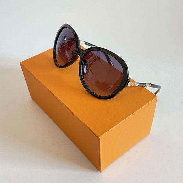 fashion sunglasses for men uv protection luxury women glasses designer eyeglasses with yellow box and packaging, White;black
fashion sunglasses for men uv protection luxury women glasses designer eyeglasses with yellow box and packaging, White;black