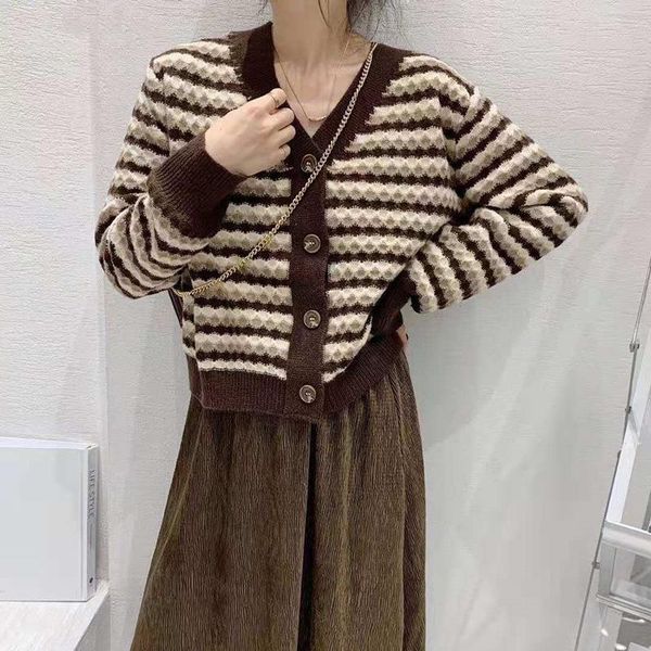 women's knits & tees stitching color striped sweater cardigan 2021 autumn and winter style korean loose long-sleeved v-neck top, White
women's knits & tees stitching color striped sweater cardigan 2021 autumn and winter style korean loose long-sleeved v-neck top, White