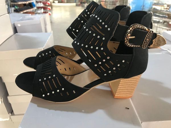 women high heels rhinestones crystals sandal peep-toe leather shoes fashion hollow out sandals summer chunky shoe with zipper size 35-43 11, Black
women high heels rhinestones crystals sandal peep-toe leather shoes fashion hollow out sandals summer chunky shoe with zipper size 35-43 11, Black