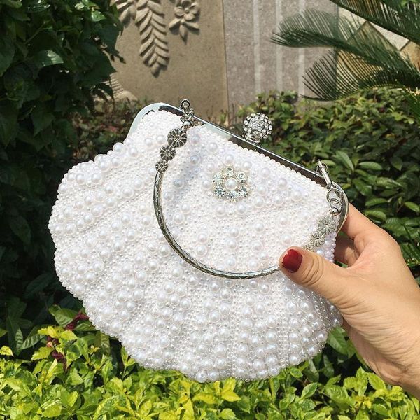 evening bags pearl clutch bag for women diamond wedding golden purse chain shoulder small party handbag with metal handle
evening bags pearl clutch bag for women diamond wedding golden purse chain shoulder small party handbag with metal handle