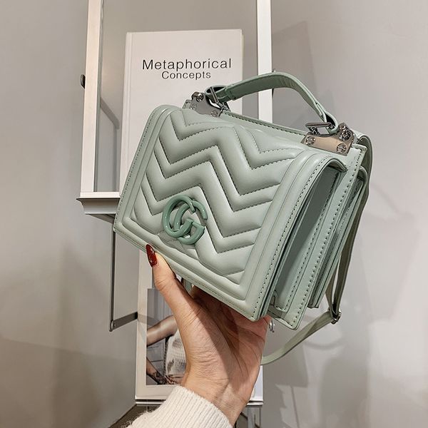 luxury trendy bags fashion female 2021 spring and summer new korean small square trend straddle one shoulder foreign style handbag
luxury trendy bags fashion female 2021 spring and summer new korean small square trend straddle one shoulder foreign style handbag