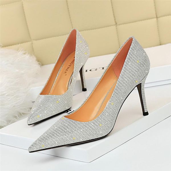 dress shoes 2021 luxury women sparkly 7.5cm pencil high heels pumps stiletto bling sliver tacones glitter wedding plus size, Black
dress shoes 2021 luxury women sparkly 7.5cm pencil high heels pumps stiletto bling sliver tacones glitter wedding plus size, Black