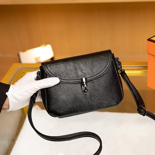 style messenger small shoulder bag 2021 square mini new ladies western fashion female wavsq
style messenger small shoulder bag 2021 square mini new ladies western fashion female wavsq